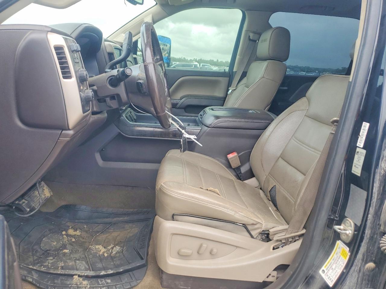 2015 GMC Sierra K3500 Denali - Image 7