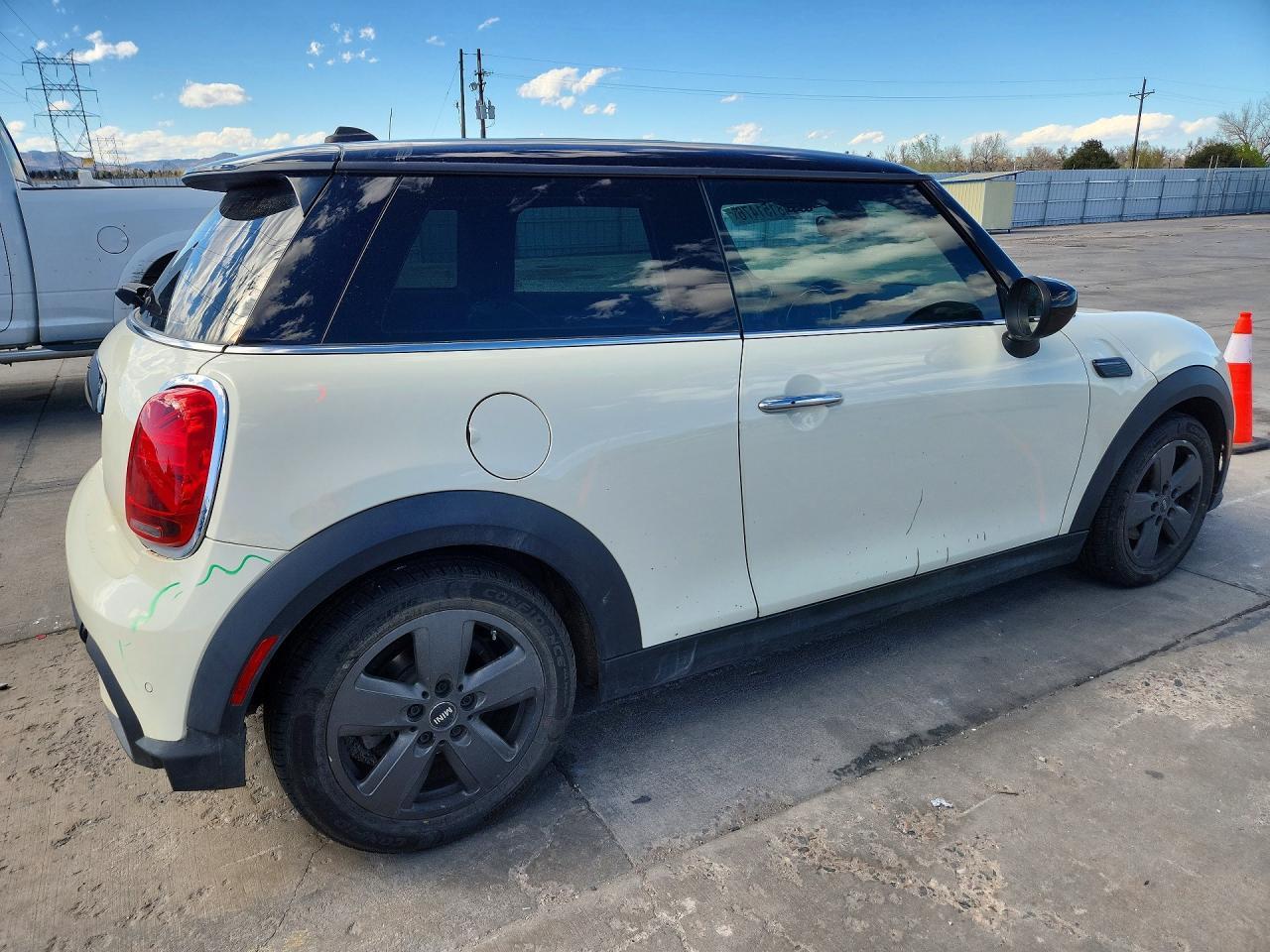 2022 Mini Cooper - Image 3