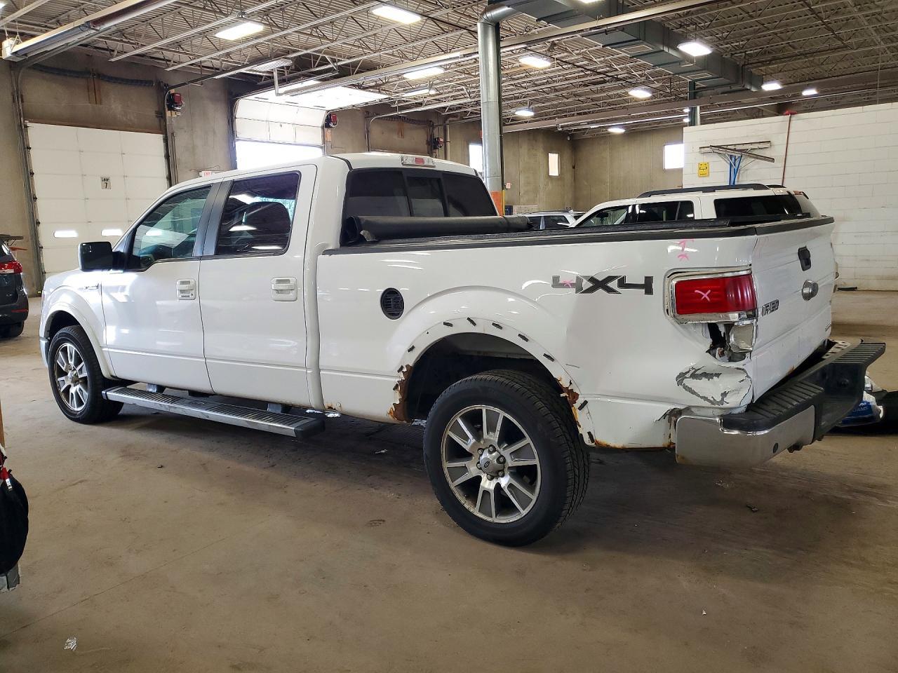 2014 Ford F150 Supercrew - Фото 2