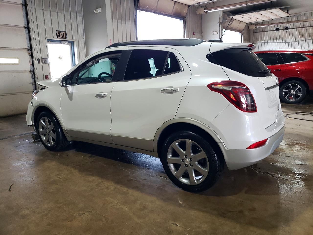 2019 Buick Encore Essence - Image 2