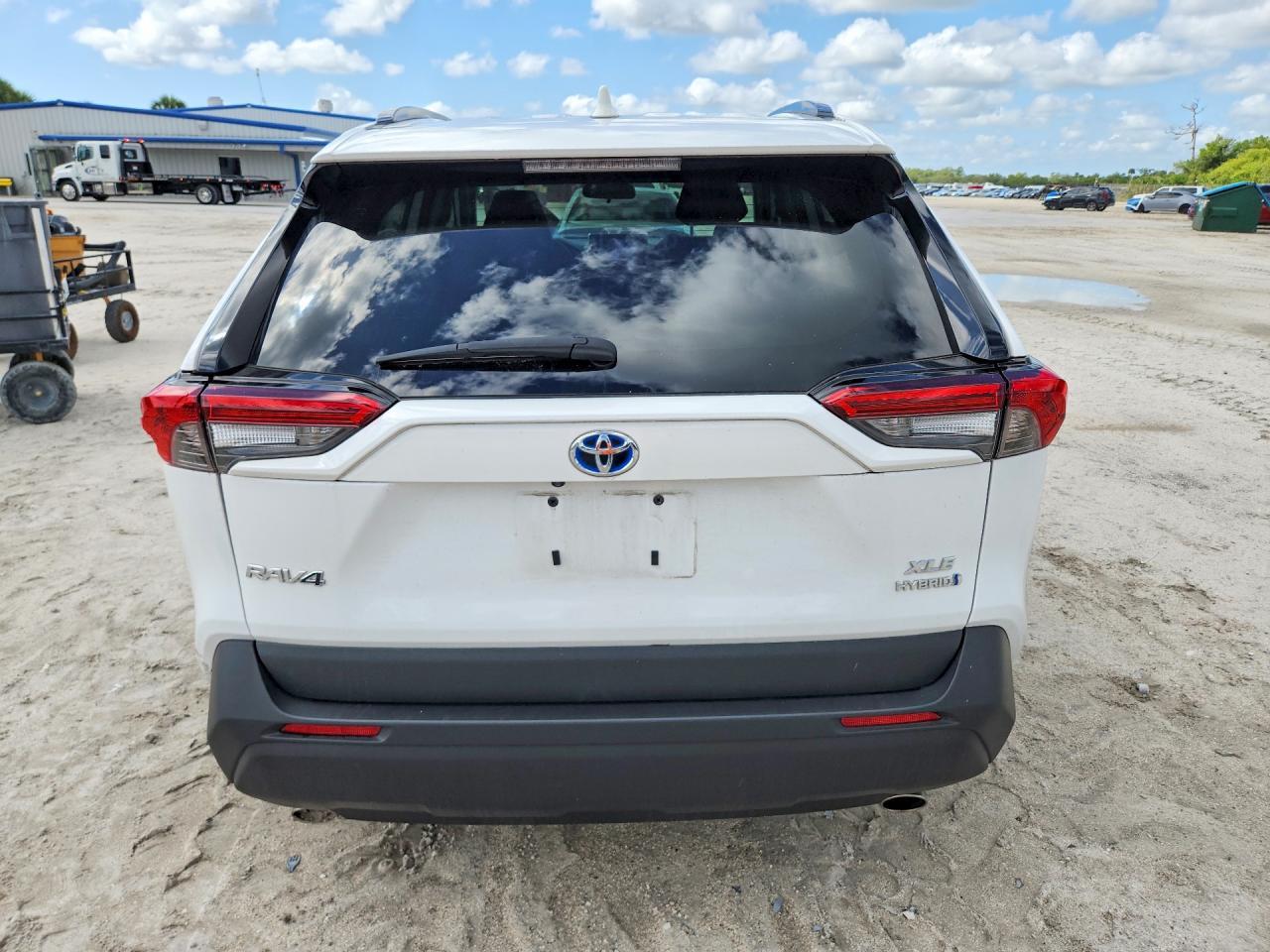 2024 Toyota Rav4 Hybrid Xle - Фото 6