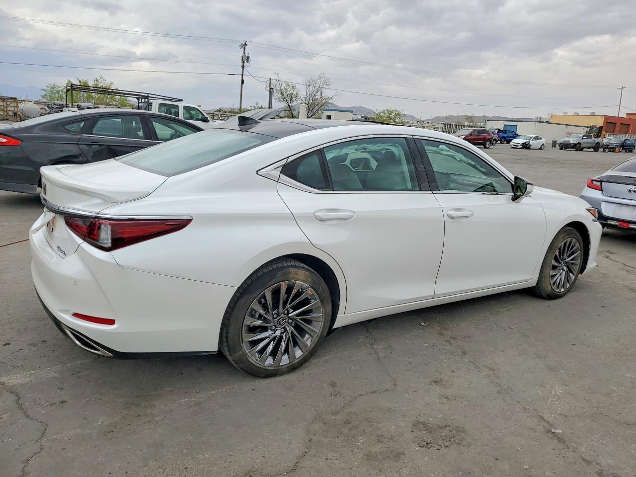 2025 Lexus Es 350 Ultra Luxury - Фото 3