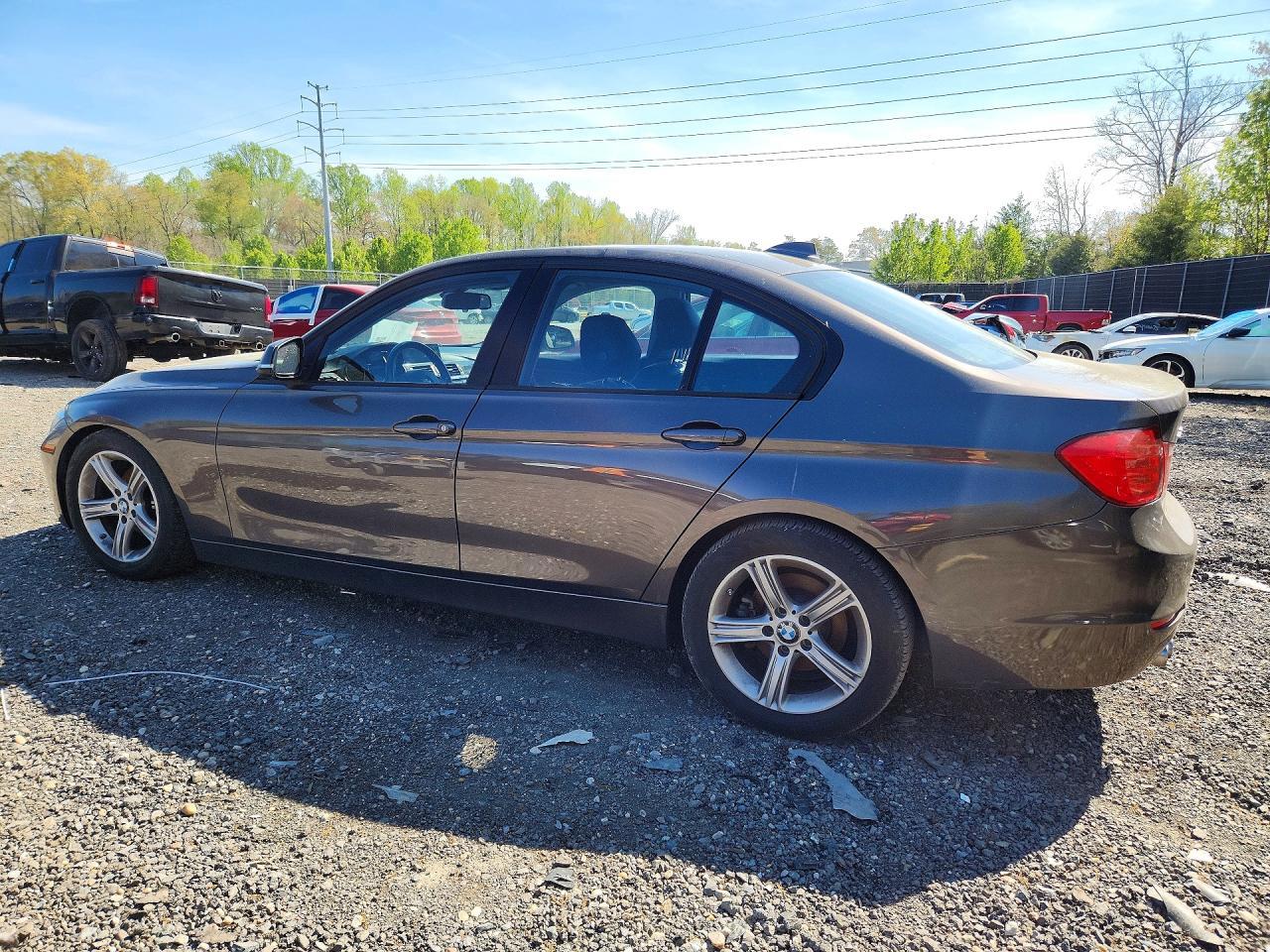 2015 BMW 328 Xi Sulev - Image 2