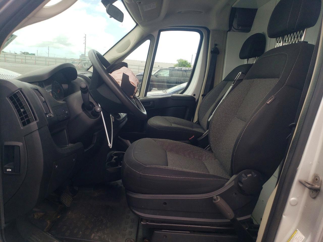 2019 Ram Promaster 1500 Delivery Van - Фото 7