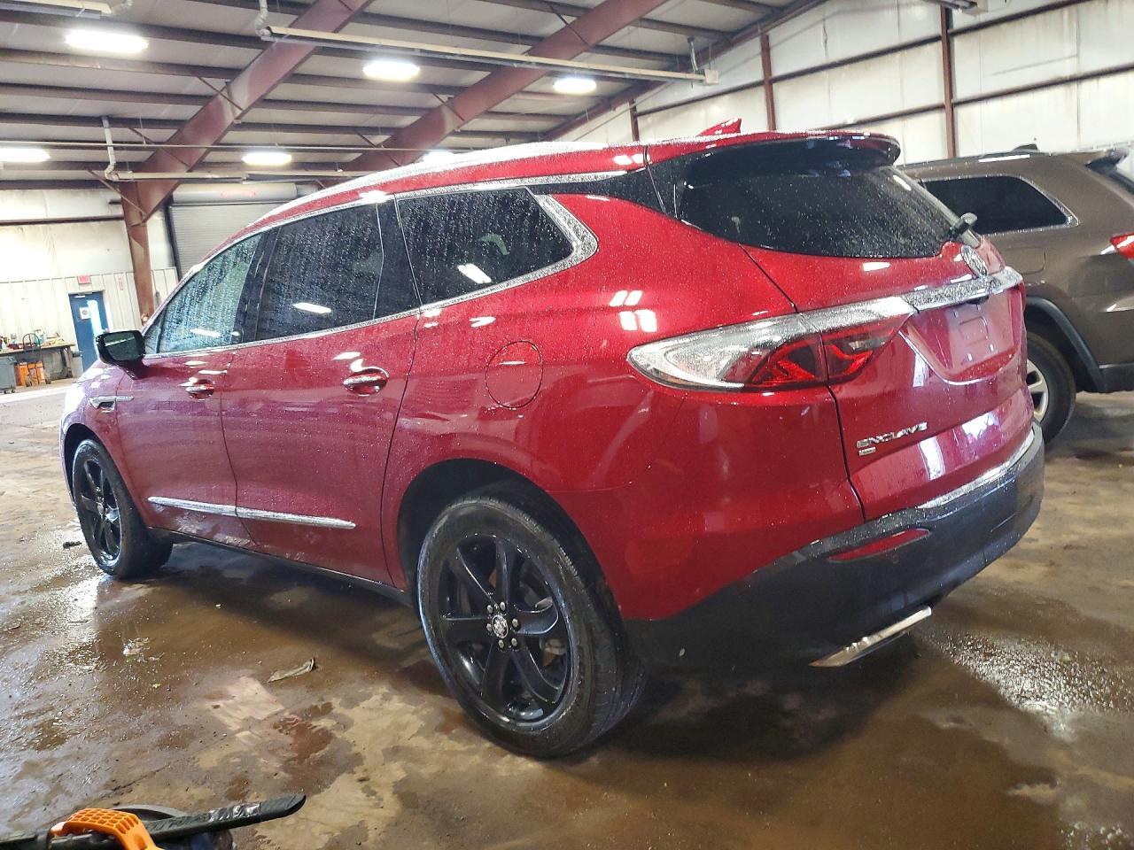 2024 Buick Enclave Essence - Image 2