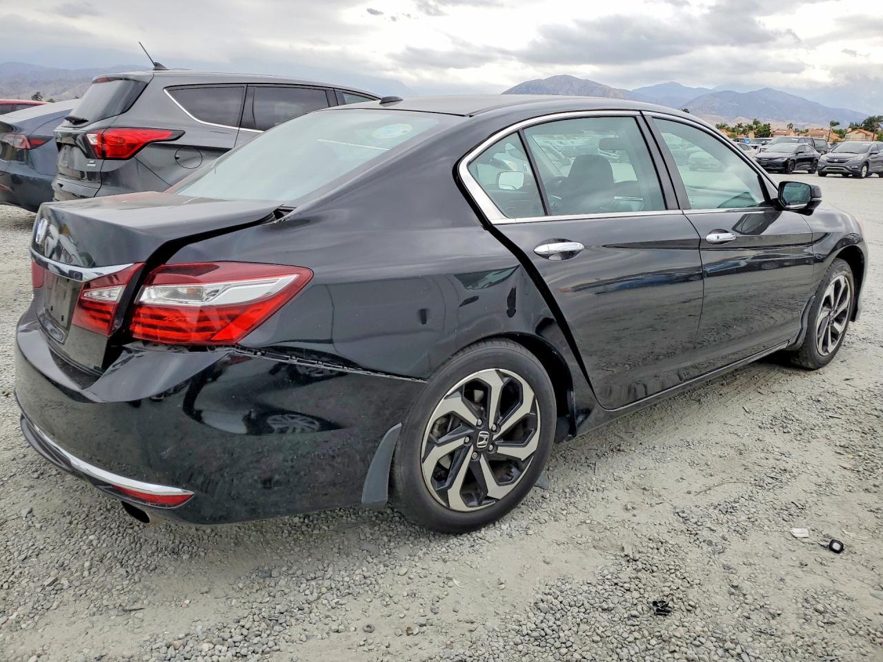 2017 Honda Accord Ex - Image 3