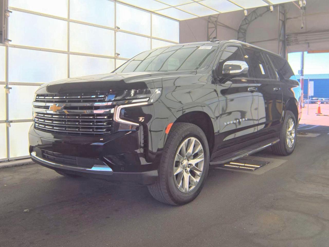 2023 Chevrolet Suburban K1500 Premier - Фото 2