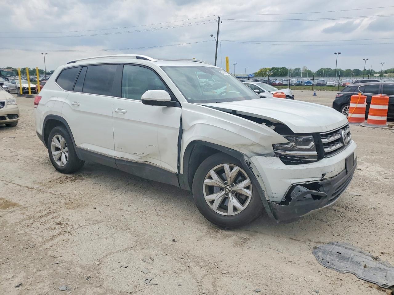 2018 Volkswagen Atlas Sel - Image 4
