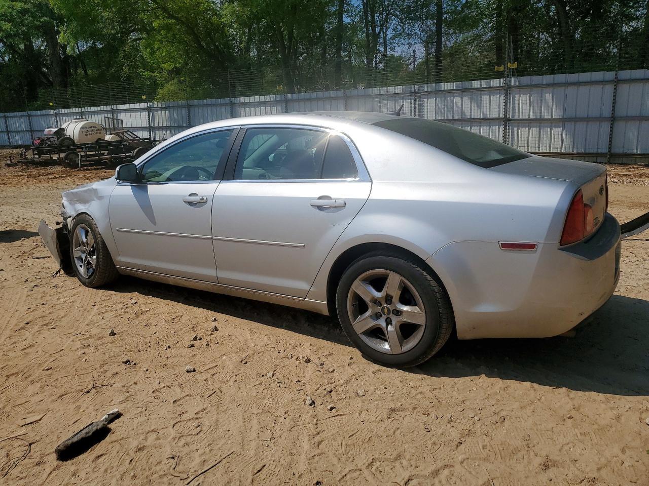2010 Chevrolet Malibu 1Lt - Image 2