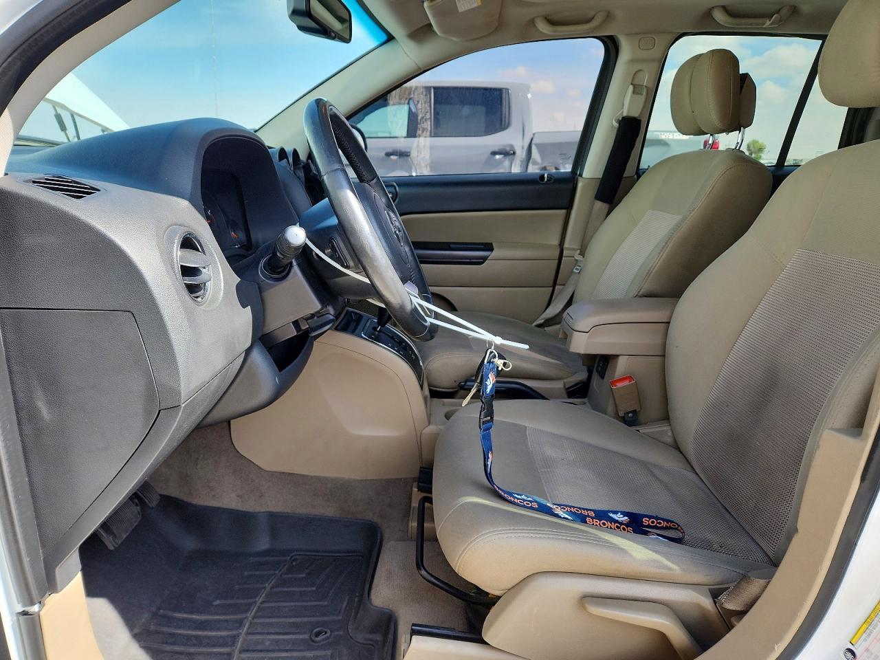 2012 Jeep Compass Latitude - Фото 7