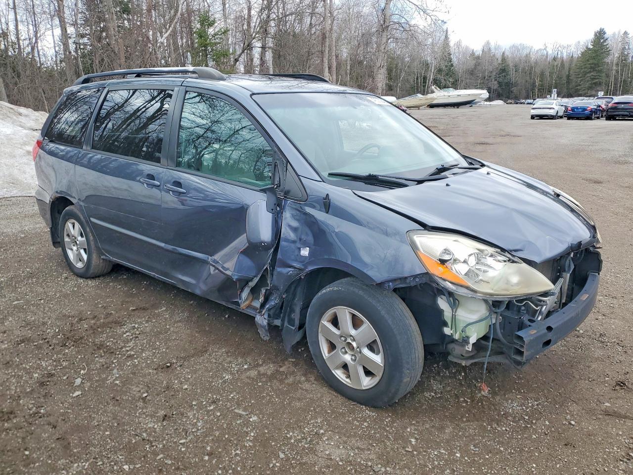 2009 Toyota Sienna Ce 7-Passenger - Фото 4
