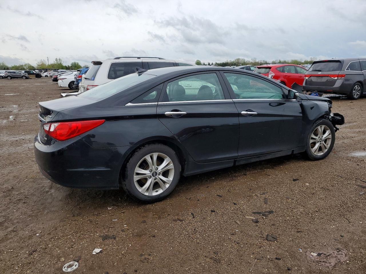 2011 Hyundai Sonata Limited - Image 3