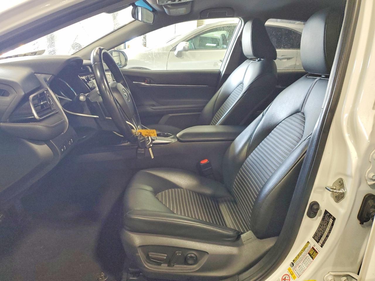 2019 Toyota Camry Se - Фото 7