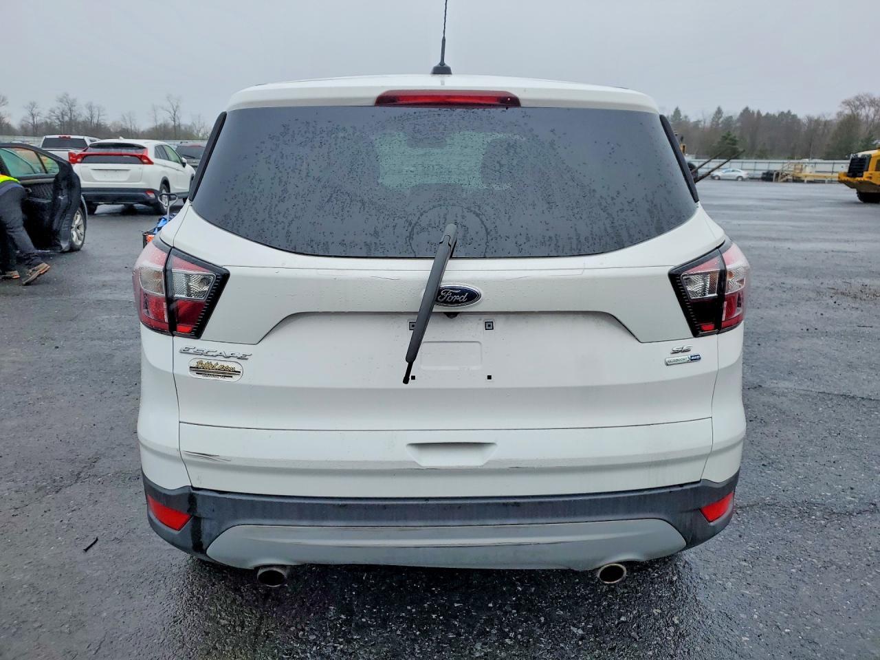 2017 Ford Escape Se - Фото 6