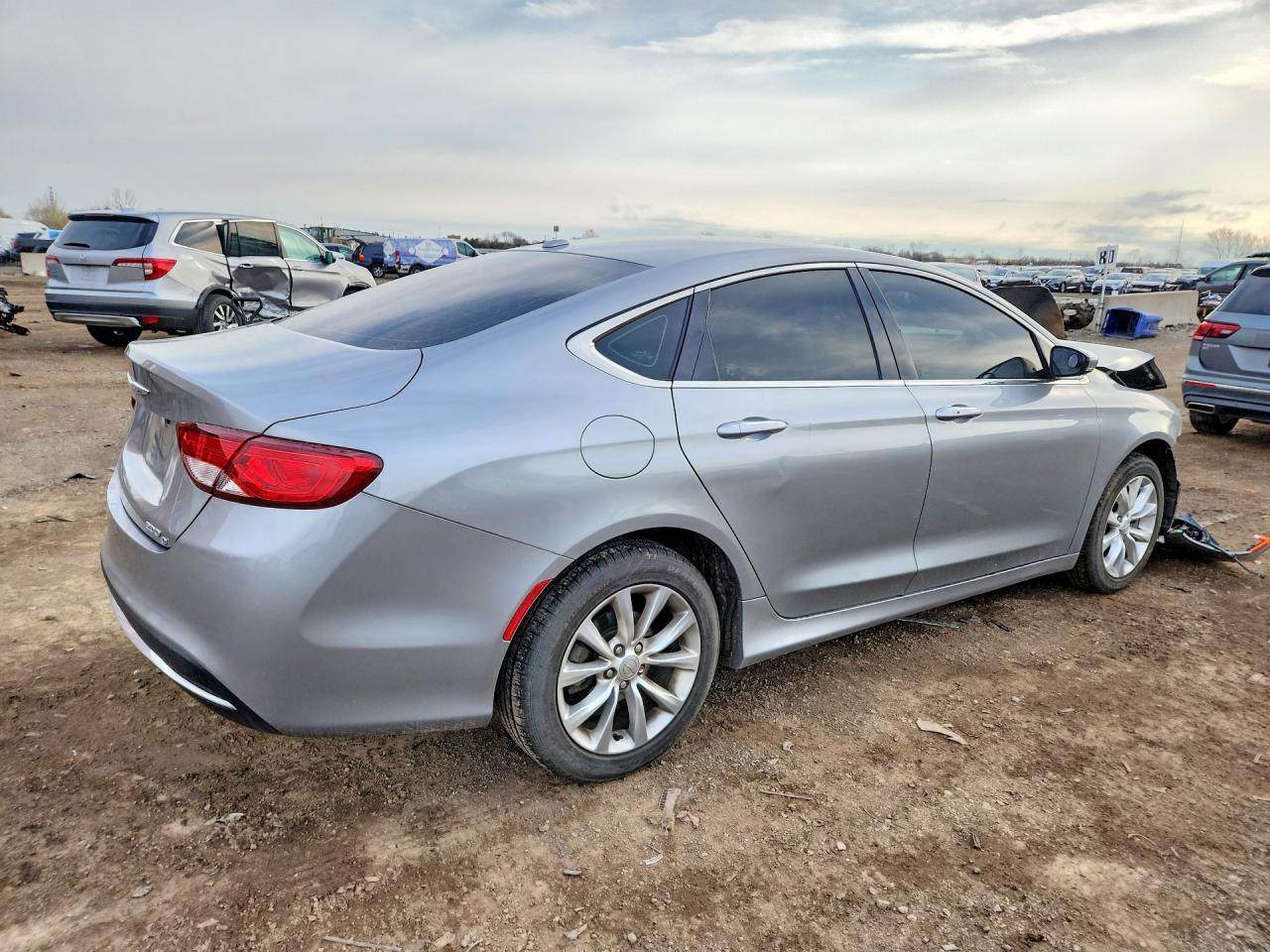 2015 Chrysler 200 C - Фото 3