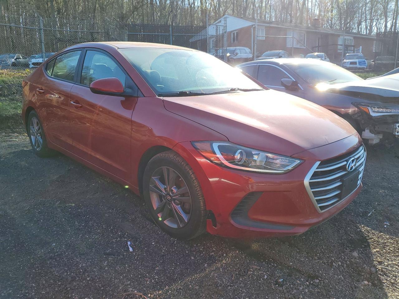 2017 Hyundai Elantra - Фото 4