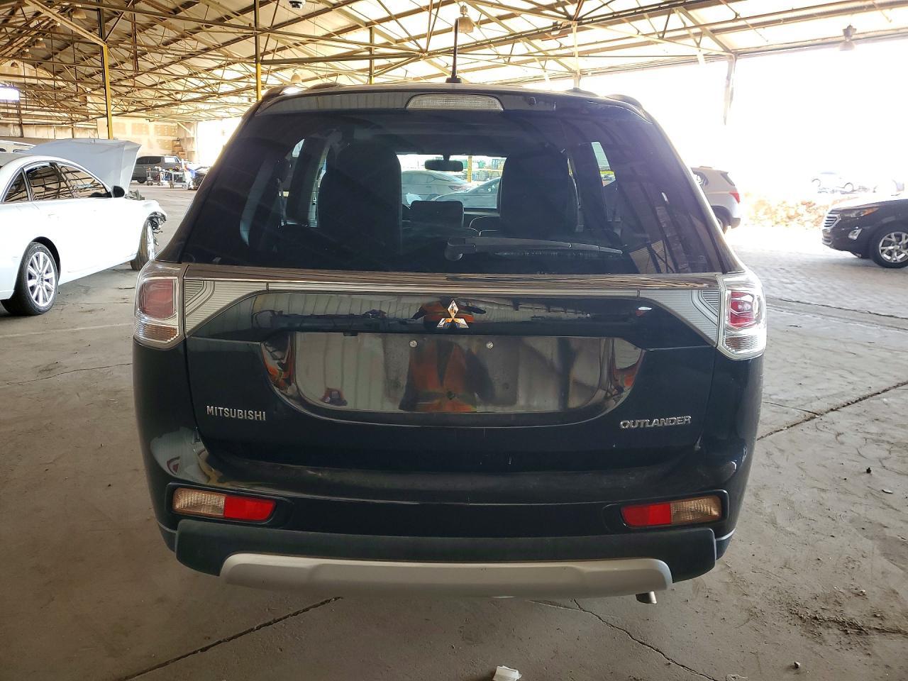 2015 Mitsubishi Outlander Se - Image 6