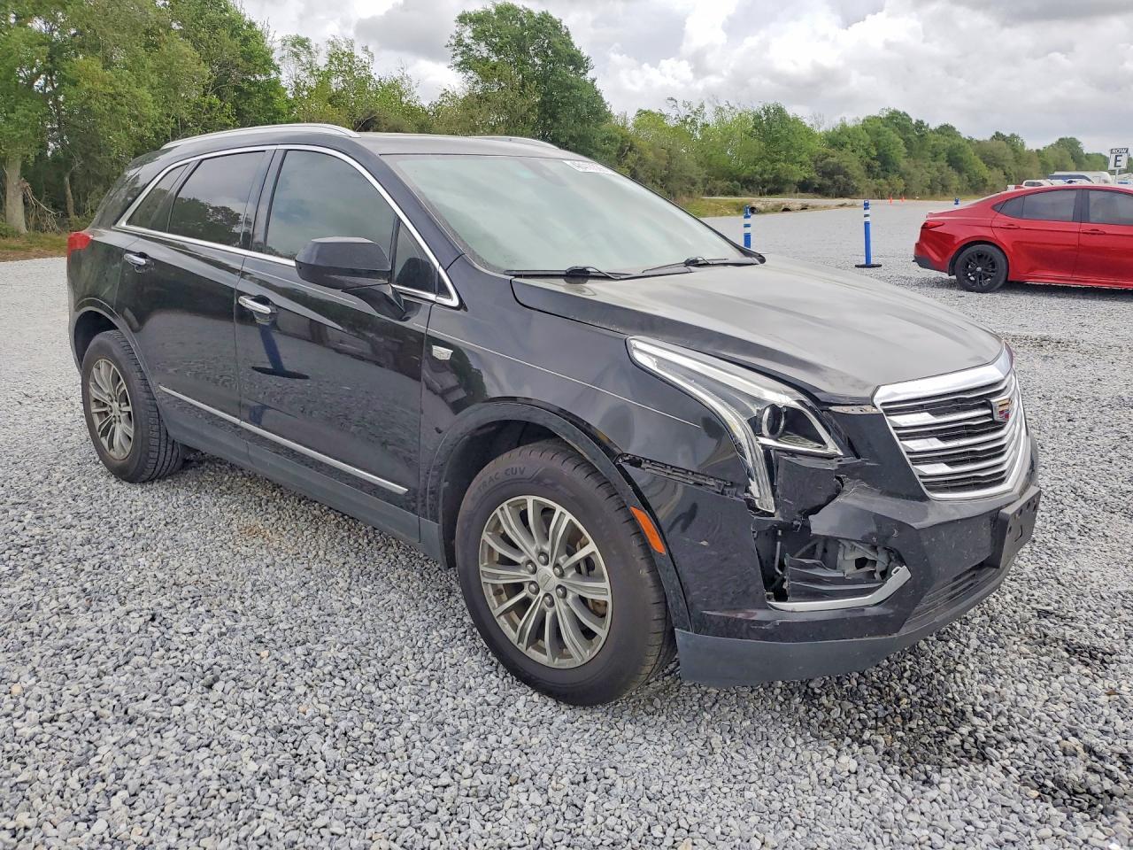 2017 Cadillac Xt5 Luxury - Image 4