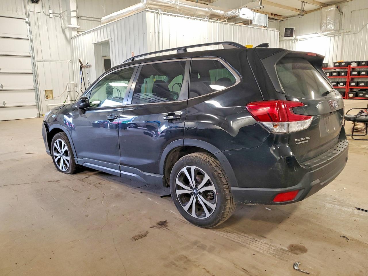 2021 Subaru Forester Limited - Фото 2