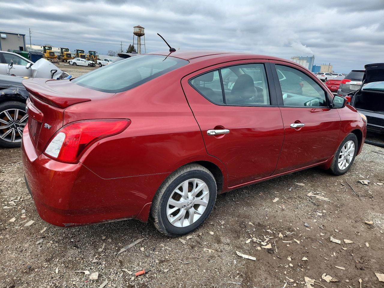 2016 Nissan Versa 1.6 Sv - Фото 3