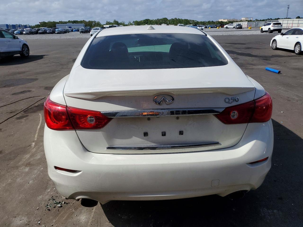 2015 Infiniti Q50 Base - Image 6