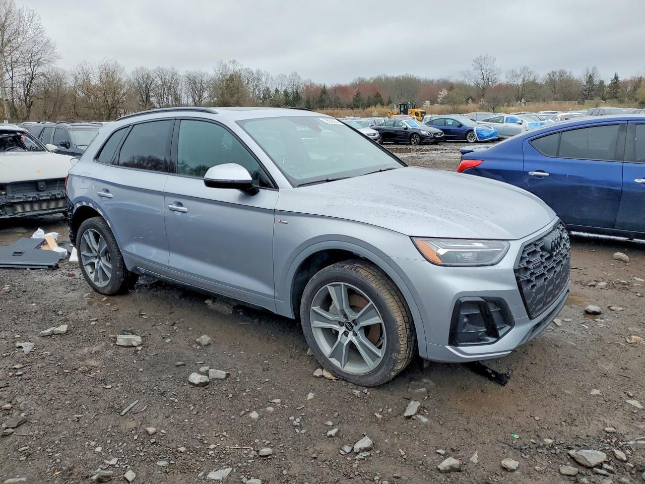 2025 Audi Q5 Premium 45 - Фото 4