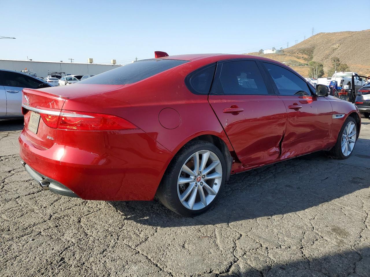 2016 Jaguar Xf R - Sport - Фото 3