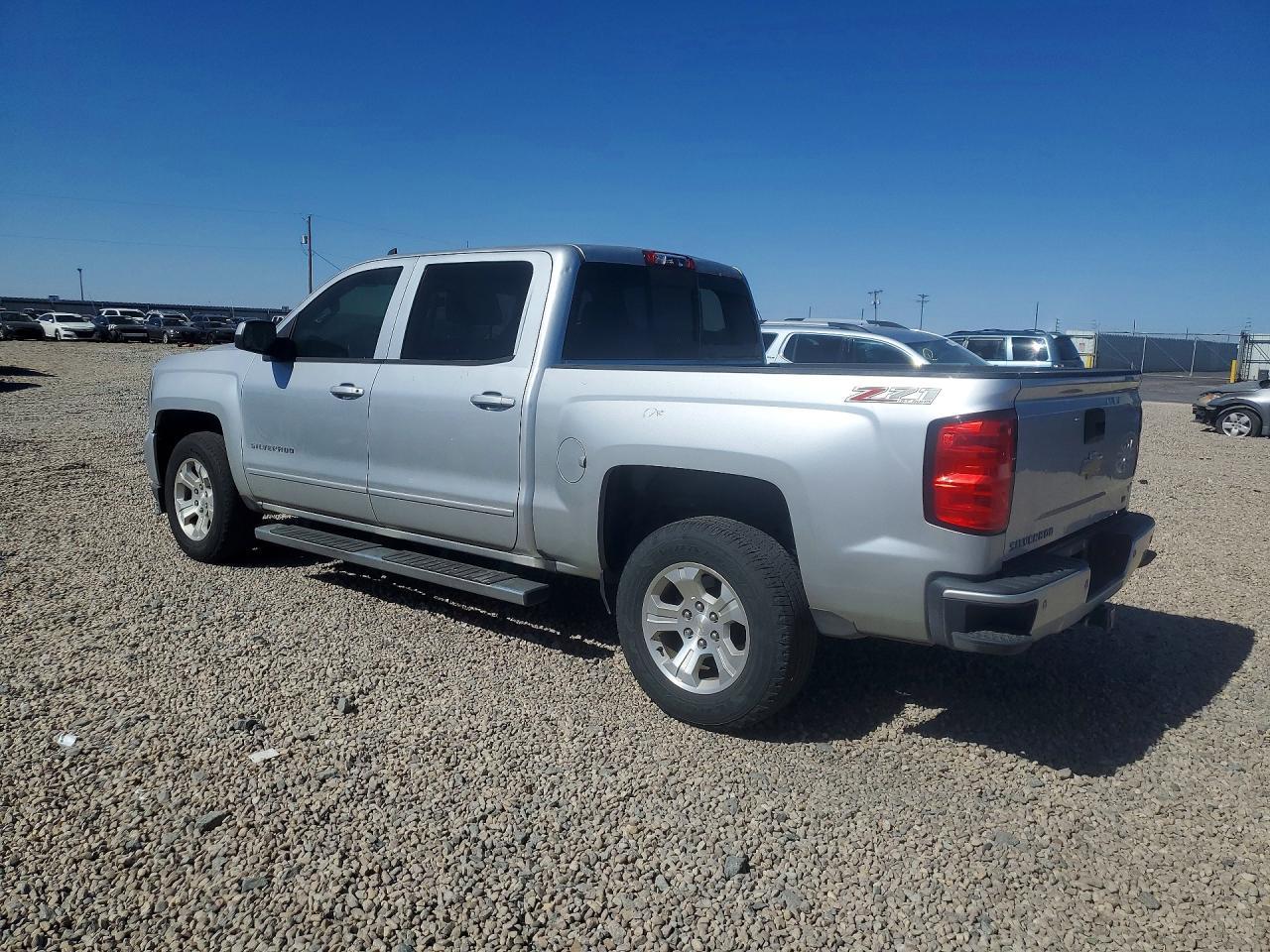 2017 Chevrolet Silverado K1500 Lt - Фото 2