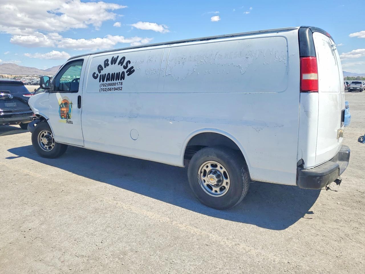 2005 GMC Savana G3500 - Image 2