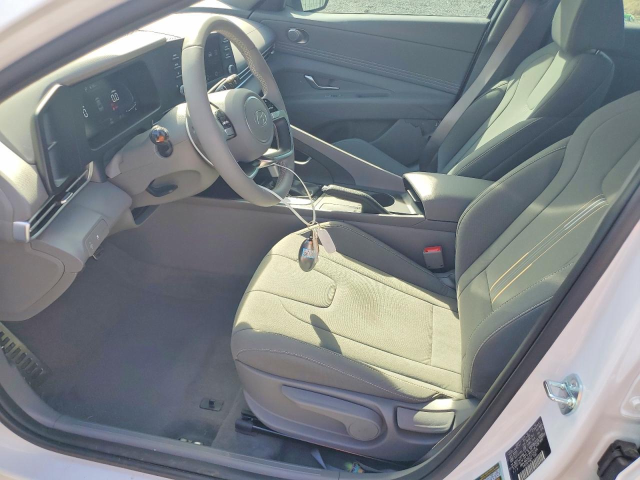 2026 Hyundai Elantra Sel Sport - Фото 7