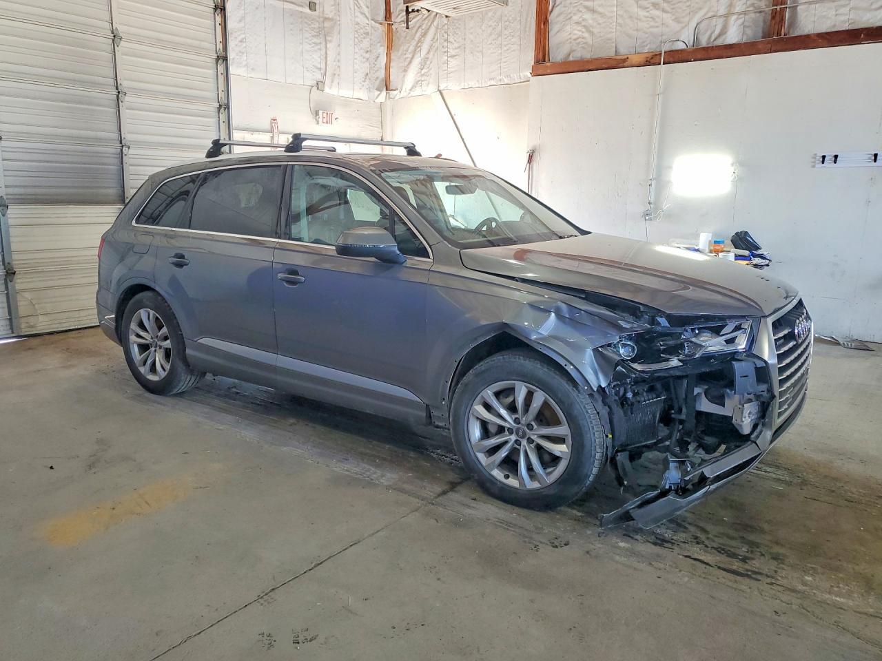 2017 Audi Q7 Premium Plus - Image 4
