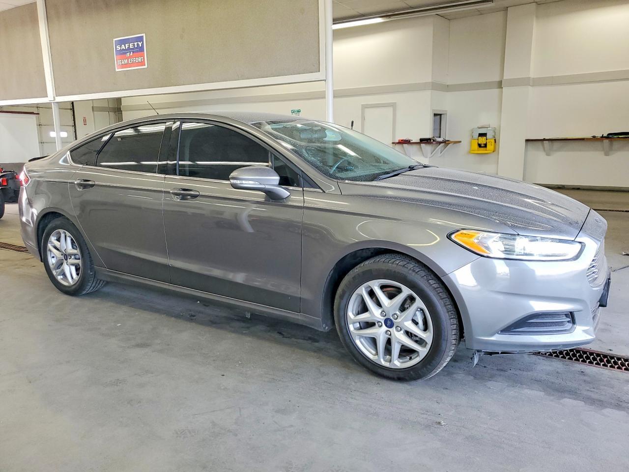 2013 Ford Fusion Se - Фото 4