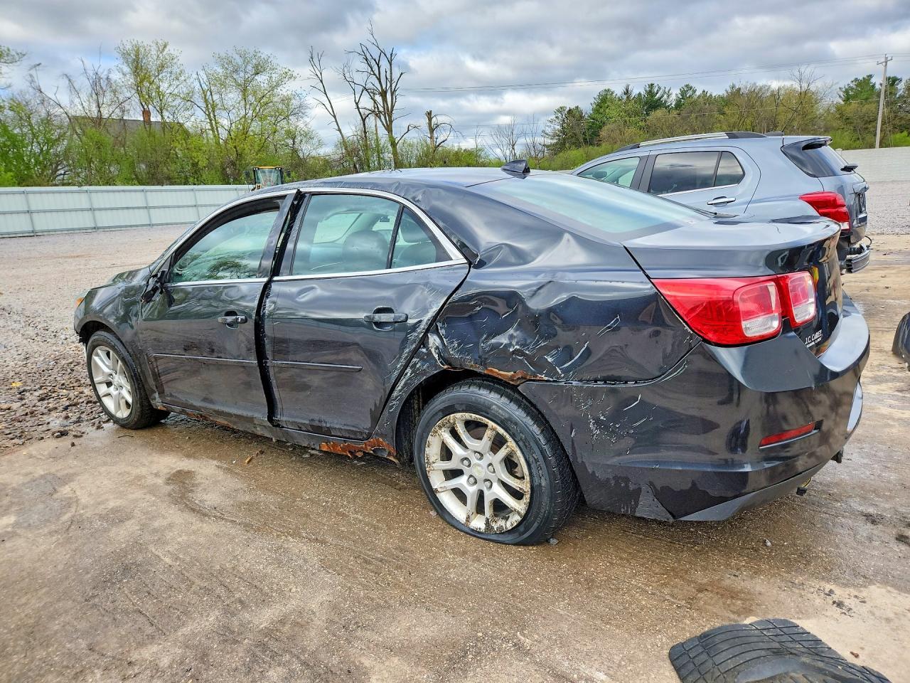 2013 Chevrolet Malibu 1Lt - Image 2