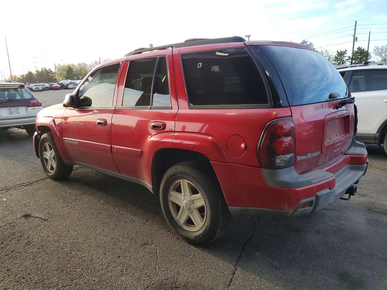 2002 Chevrolet Trailblazer - Image 2