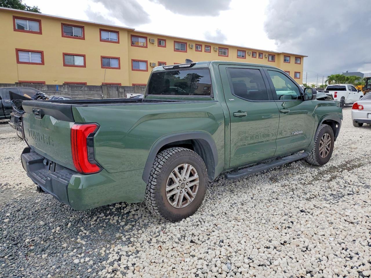 2022 Toyota Tundra Sr5 - Фото 3