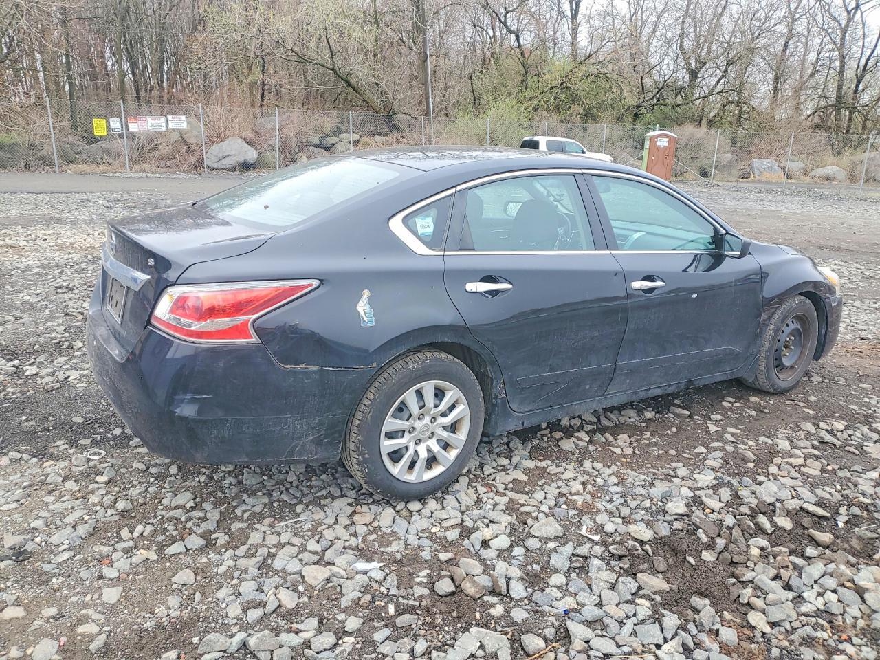 2015 Nissan Altima 2.5 S - Фото 3