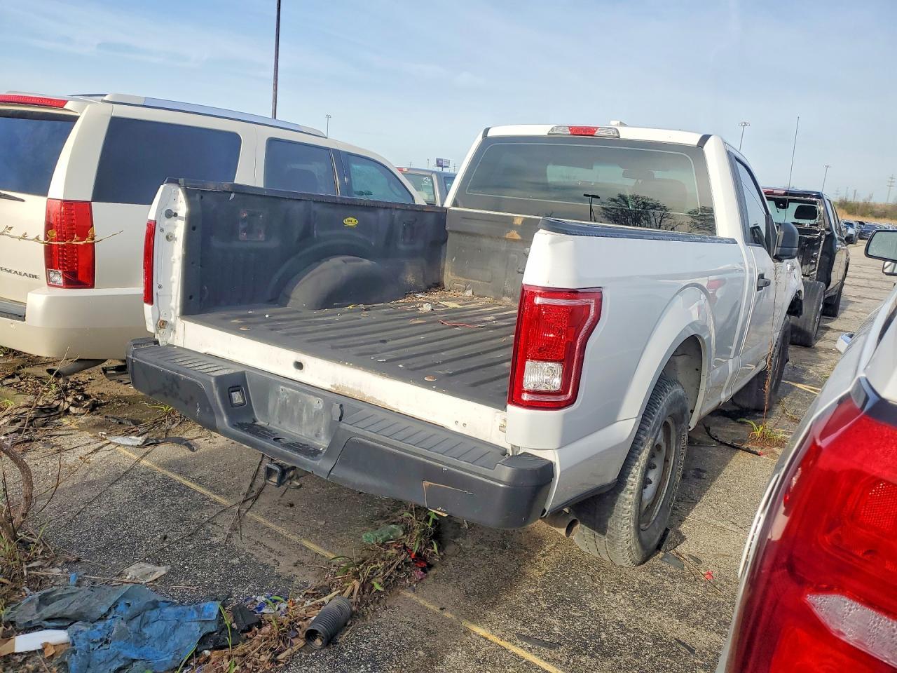 2015 Ford F150 - Фото 3