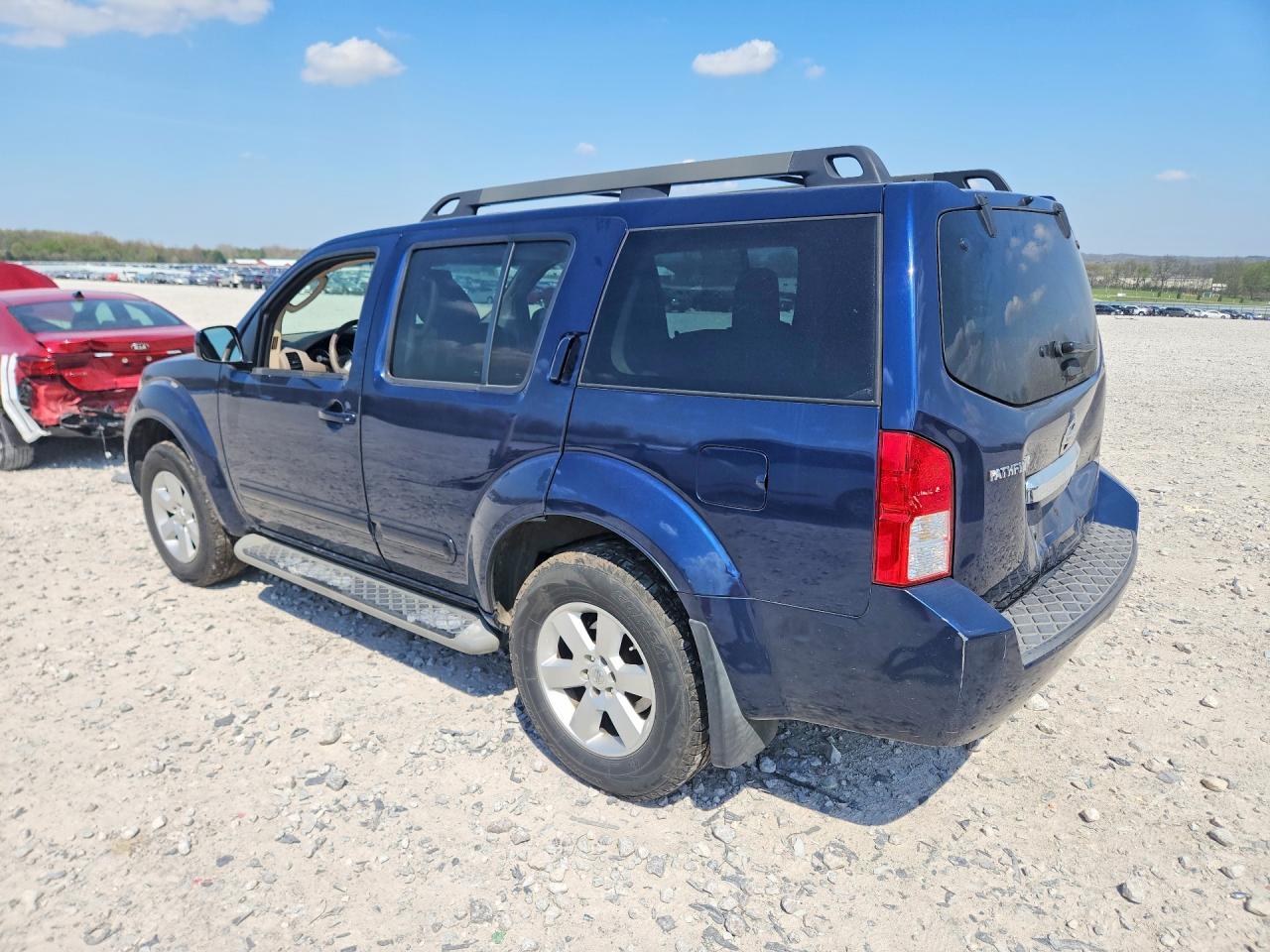 2012 Nissan Pathfinder S - Image 2