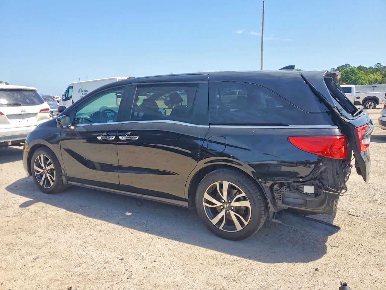 2023 Honda Odyssey Touring - Фото 2