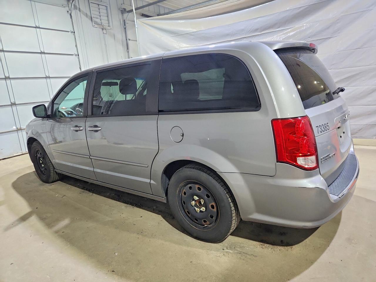 2015 Dodge Caravan - Фото 2