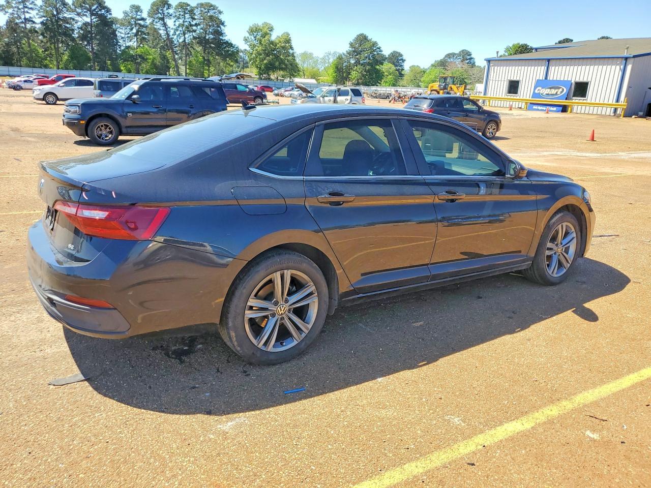 2024 Volkswagen Jetta Se - Image 3