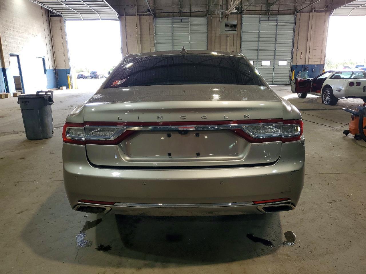 2020 Lincoln Continental - Фото 6