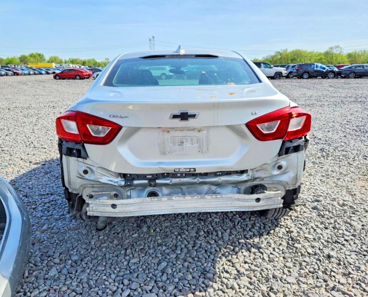 2017 Chevrolet Cruze Lt - Фото 6
