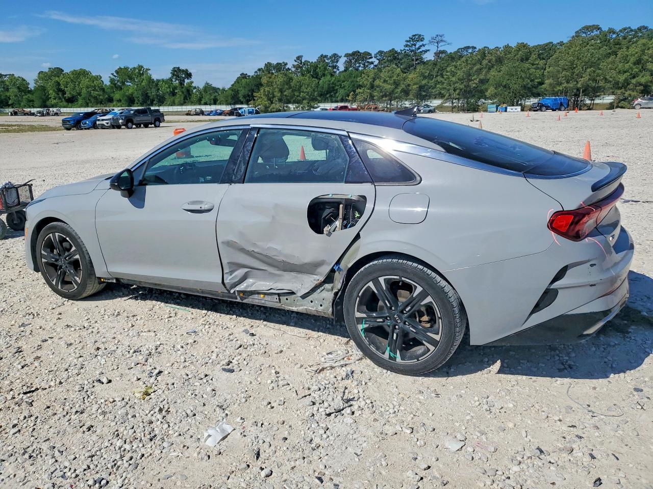 2022 Kia K5 Gt-Line - Image 2