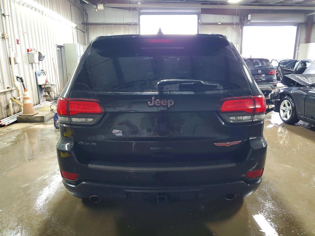2018 Jeep Grand Cherokee Trailhawk - Image 6