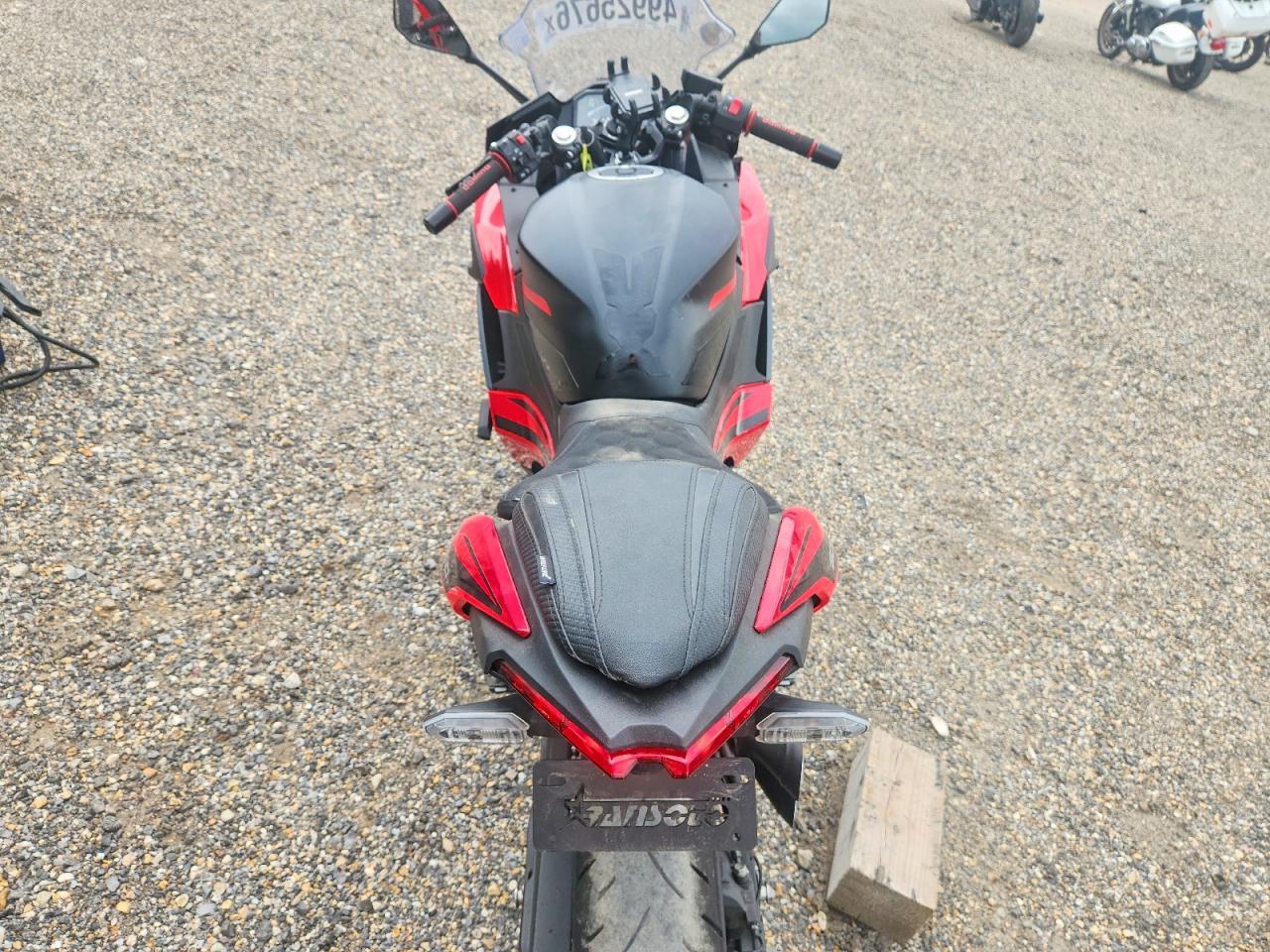 2025 Kawasaki Ex500 A - Фото 6