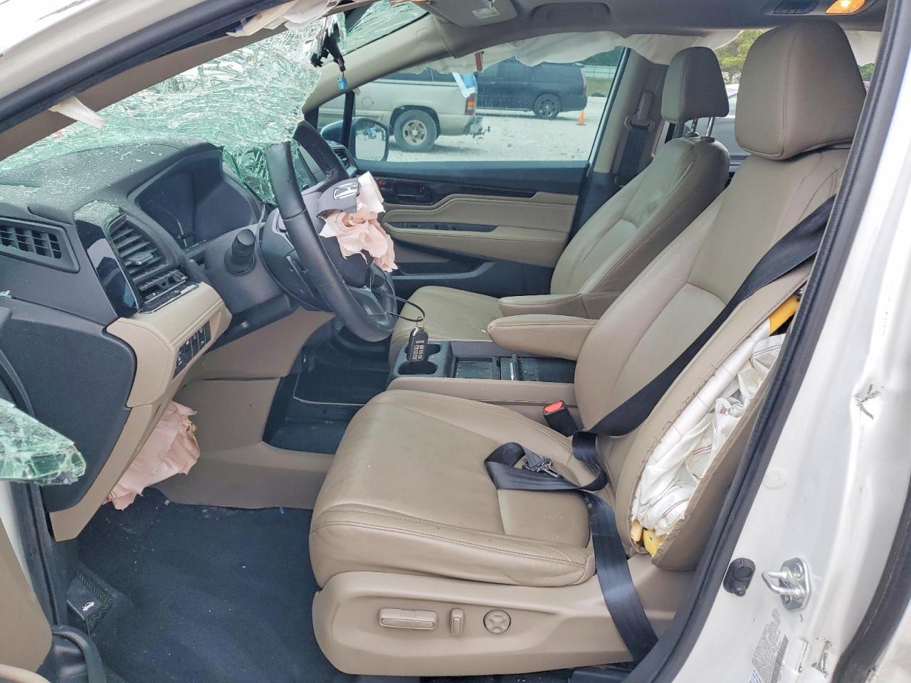 2022 Honda Odyssey Touring - Фото 7