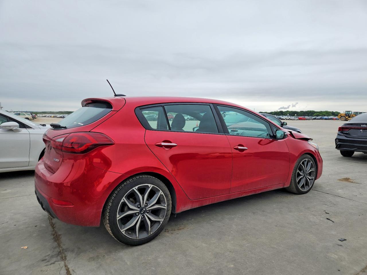 2017 Kia Forte5 Sx - Фото 3