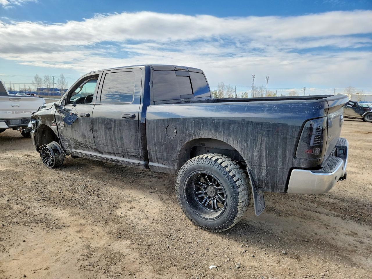 2015 Ram 3500 Slt - Фото 2