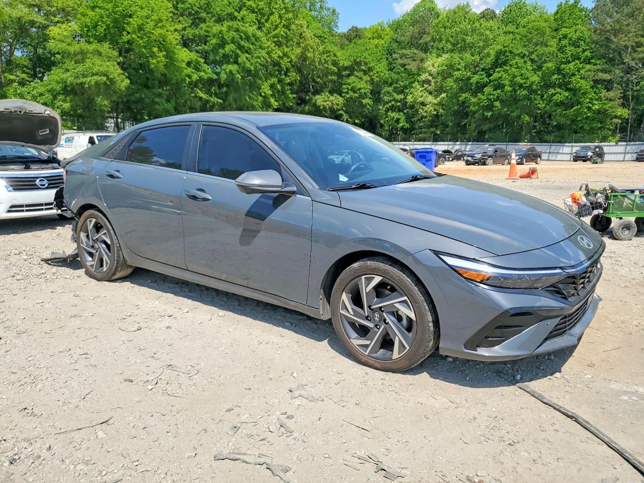 2024 Hyundai Elantra Limited - Фото 4